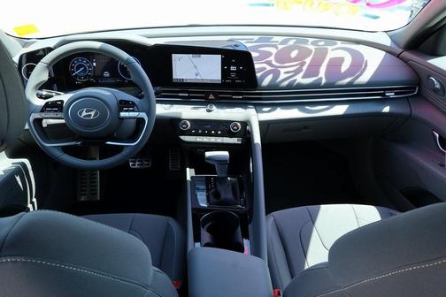 2025 Hyundai ELANTRA HEV SEL Sport