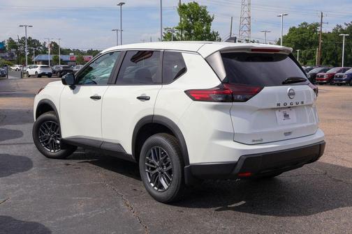 Glacier White 2026 Nissan Rogue S
