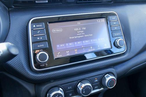 2025 Nissan Kicks Play S