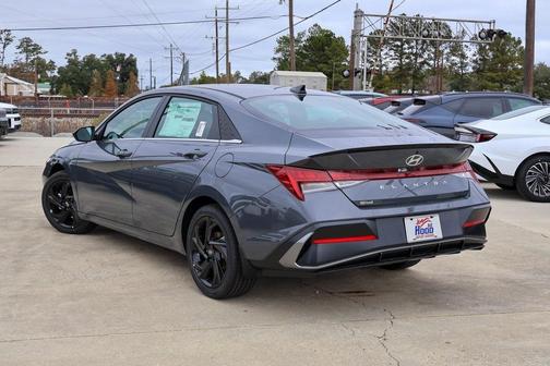 2026 Hyundai ELANTRA SEL