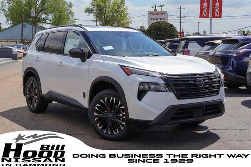 Everest White P 2026 Nissan Rogue Dark Armor