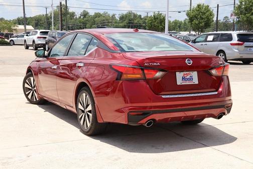 2022 Nissan Altima 2.5 SV