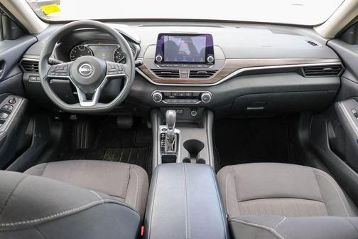 Black 2025 Nissan Altima SV