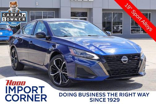 Deep Blue Pearl 2024 Nissan Altima 2.5 SR