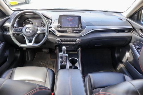 Deep Blue Pearl 2024 Nissan Altima 2.5 SR