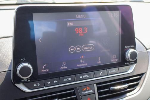 Deep Blue Pearl 2024 Nissan Altima 2.5 SR