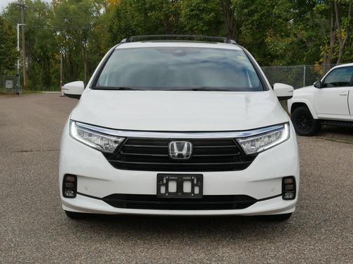 Platinum White Pearl 2022 Honda Odyssey Touring