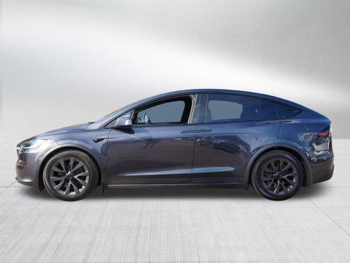 2024 Tesla Model X Long Range