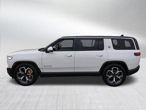 2023 Rivian R1S Adventure