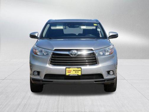 Silver Sky Metallic 2016 Toyota Highlander Limited Platinum