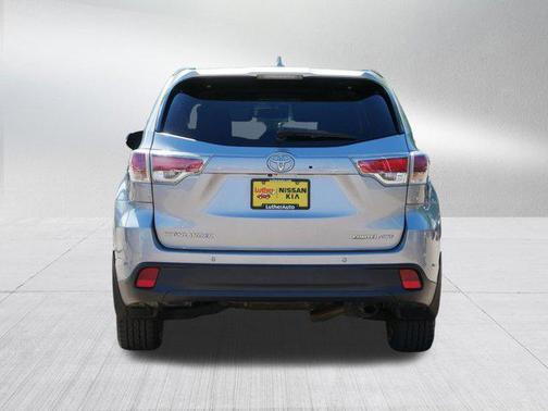Silver Sky Metallic 2016 Toyota Highlander Limited Platinum