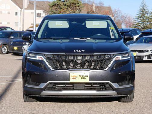 2024 Kia Carnival EX