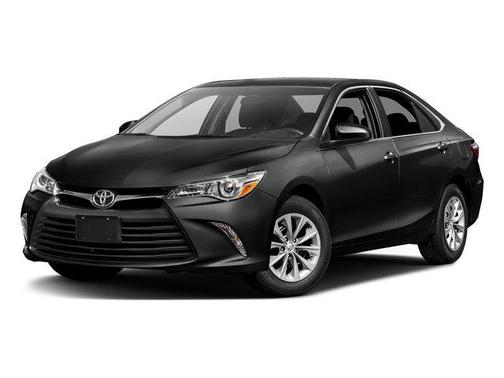 Midnight Black Metallic 2016 Toyota Camry XLE