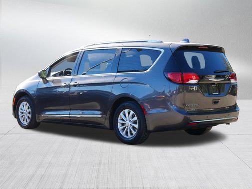 2018 Chrysler Pacifica Touring-L