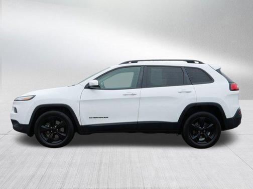 2016 Jeep Cherokee Altitude