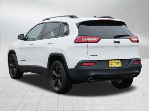 2016 Jeep Cherokee Altitude