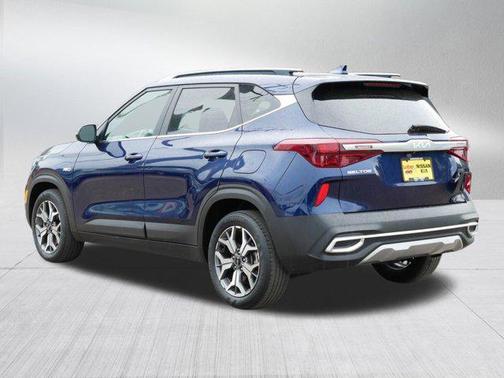 2022 Kia Seltos EX