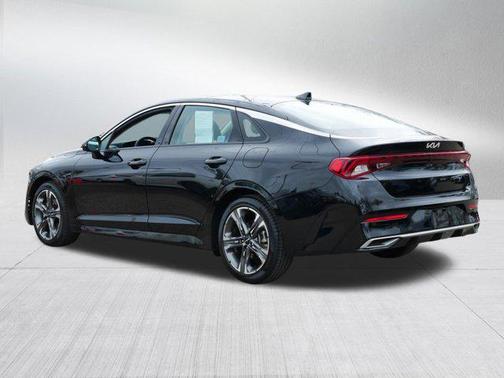 2022 Kia K5 EX