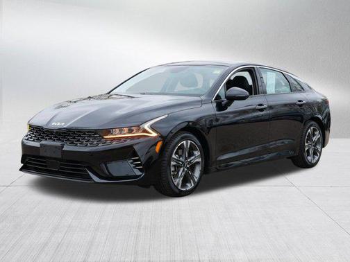 2022 Kia K5 EX