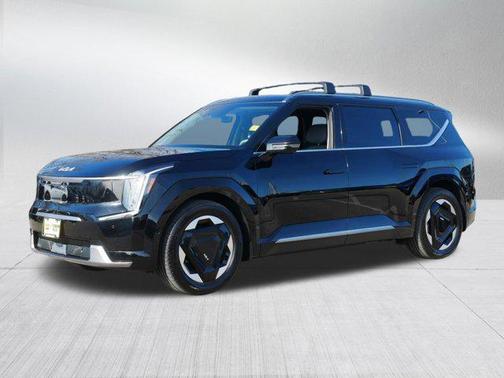 Aurora Black Pearl 2024 Kia EV9 Land