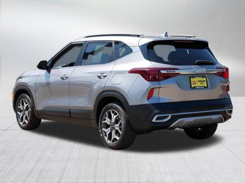 2023 Kia Seltos EX