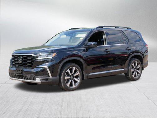 2023 Honda Pilot Touring 8-Passenger