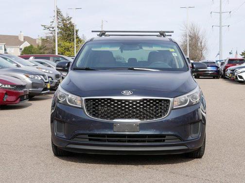 2015 Kia Sedona LX