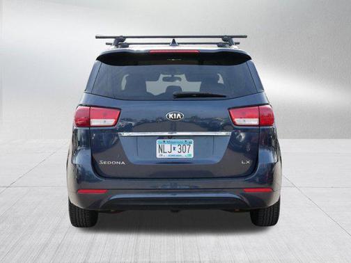 2015 Kia Sedona LX
