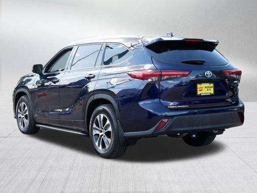 2020 Toyota Highlander Hybrid XLE