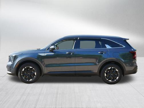 Gravity Grey 2024 Kia Sorento S
