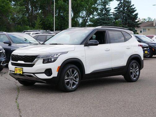 2022 Kia Seltos S