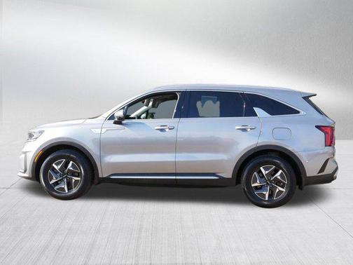 2022 Kia Sorento Hybrid S