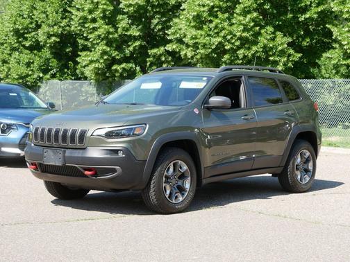 Olive Green Pearlcoat 2019 Jeep Cherokee Trailhawk