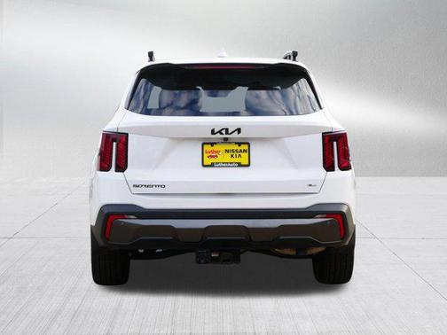 Glacial White Pearl 2025 Kia Sorento SX