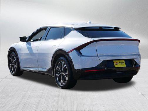 2023 Kia EV6 Wind