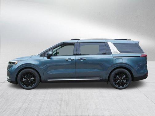 Astra Blue 2024 Kia Carnival SX