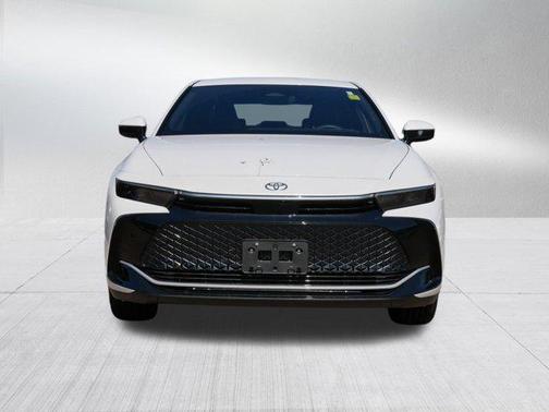 2024 Toyota Crown XLE