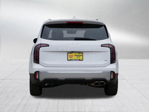 Glacial White Pearl 2023 Kia Telluride SX