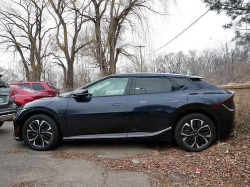 2022 Kia EV6 Wind