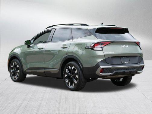 Jungle Green 2024 Kia Sportage X-Line