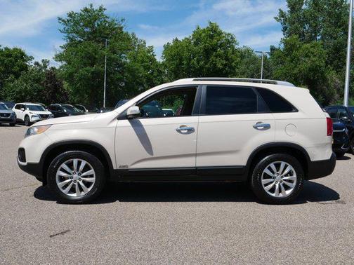 2011 Kia Sorento LX