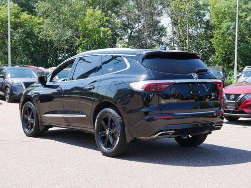 2023 Buick Enclave Essence AWD