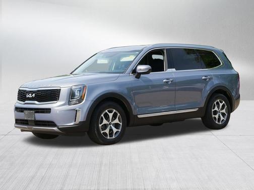 Everlasting Silver 2022 Kia Telluride EX