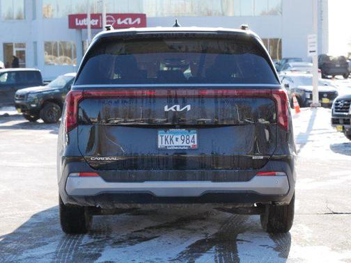 2026 Kia Carnival Hybrid EX