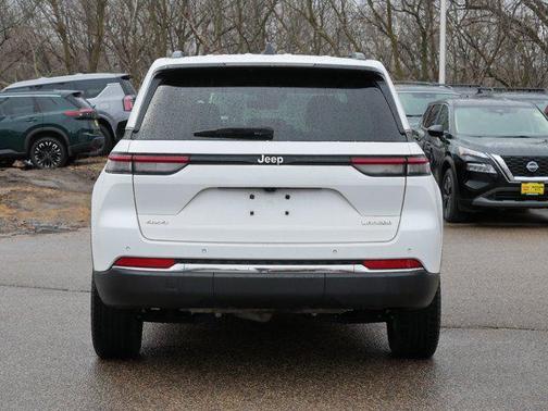 2023 Jeep Grand Cherokee Laredo