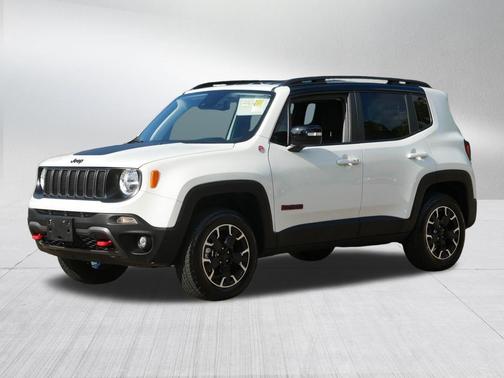 Alpine White Clearcoat 2023 Jeep Renegade Trailhawk