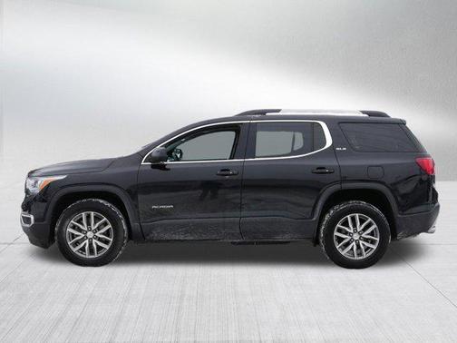 2017 GMC Acadia SLE-2