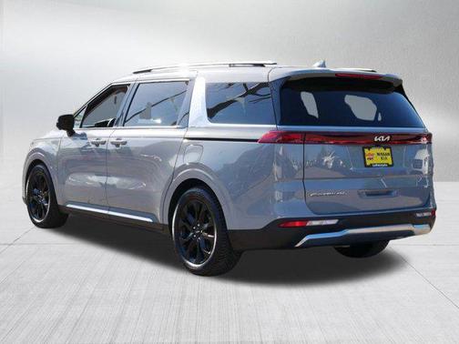 2022 Kia Carnival SX