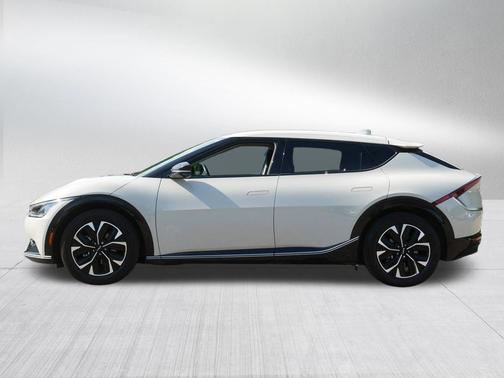 Glacier 2024 Kia EV6 Wind