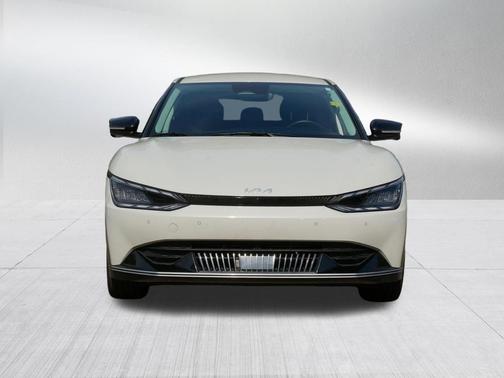 Glacier 2024 Kia EV6 Wind